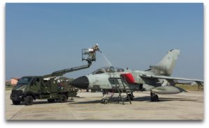Для обработки вооружения и военной техники применяются машины типа DDMAS или TEP-90, для частей ВВС применяется многофункциональный аэротранспортабельный тактический комплекс TMAV